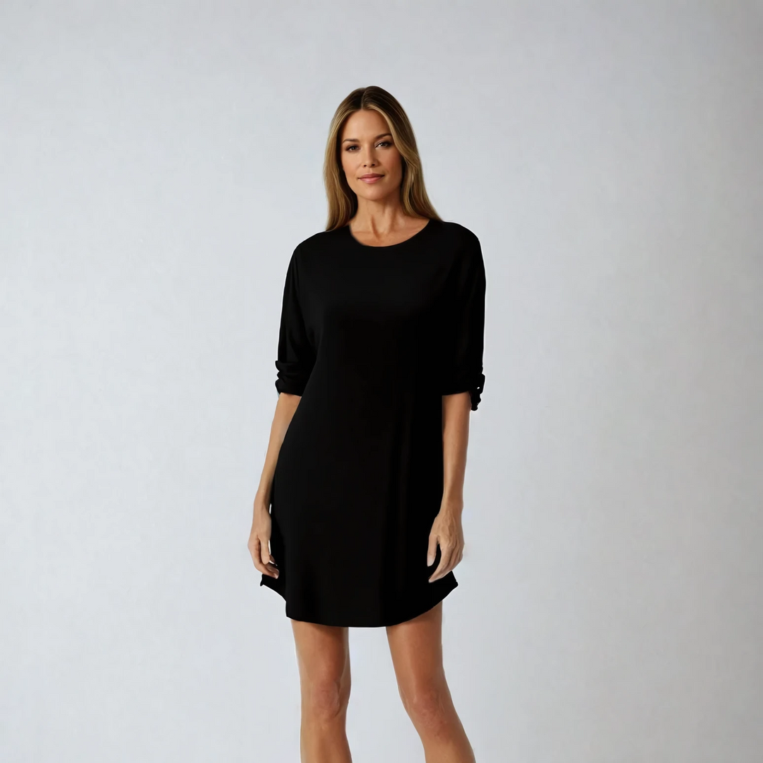 "Dams klänning oversized, rund hals, mjukt tyg, lös passform, dolda fickor, elegant stil, perfekta för alla tillfällen."