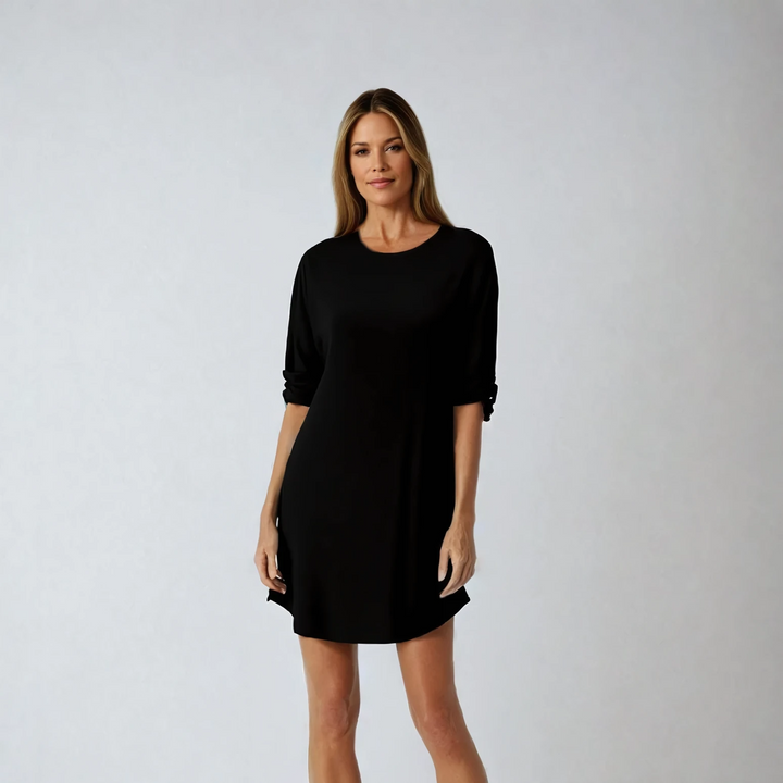 "Dams klänning oversized, rund hals, mjukt tyg, lös passform, dolda fickor, elegant stil, perfekta för alla tillfällen."