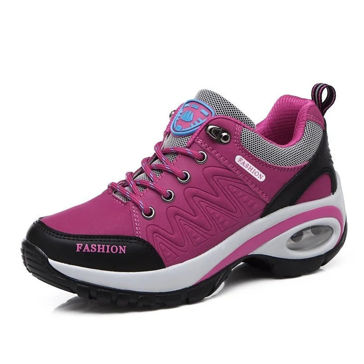 Damskor vattentåliga låga vandringssneakers grå, sportig design, greppvänlig sula, stad och natur, bekväma och stilren.