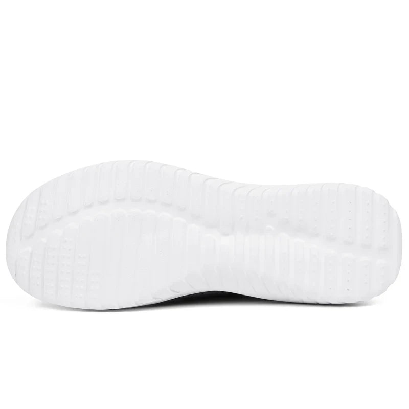 "Damsneakers i slitstark canvas med tidlös design, tillgängliga i grå, rosa och svart, idealiska för alla outfits."