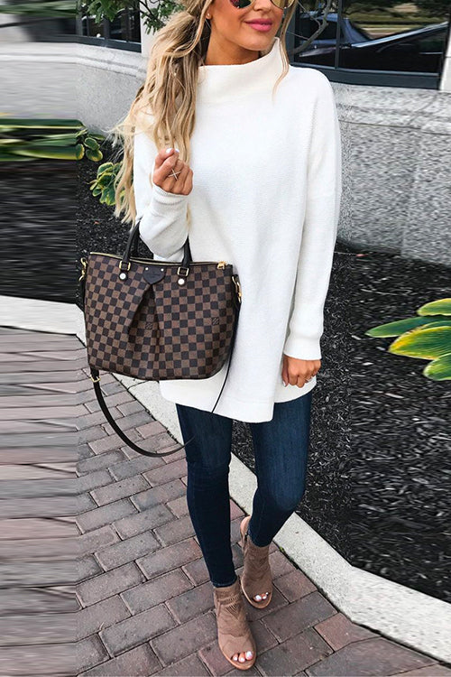 "Damtröja med mockneck, ribbade detaljer, överdimensionerad och avslappnad stil för elegans och komfort."