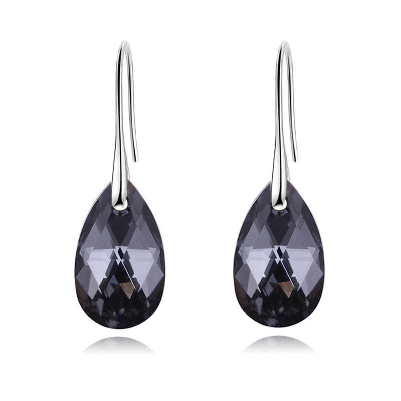 Droppformade kristallörhängen för kvinnor med blå akvamarinstenar och CZ-zirkonia, pläterade med sterling silver.