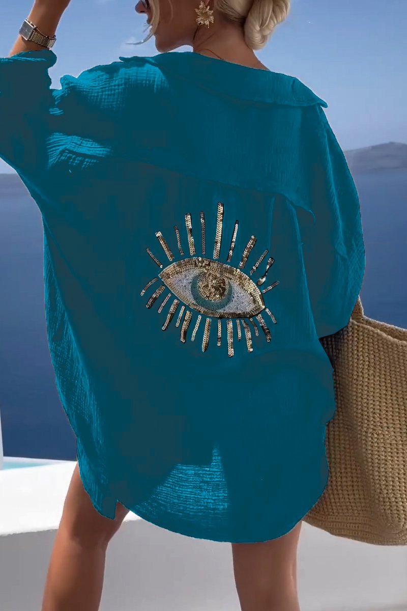 "Elegant dam t-shirt med alziend öga, mjuk textur, konstnärlig design. Perfekt för både vardag och fest."