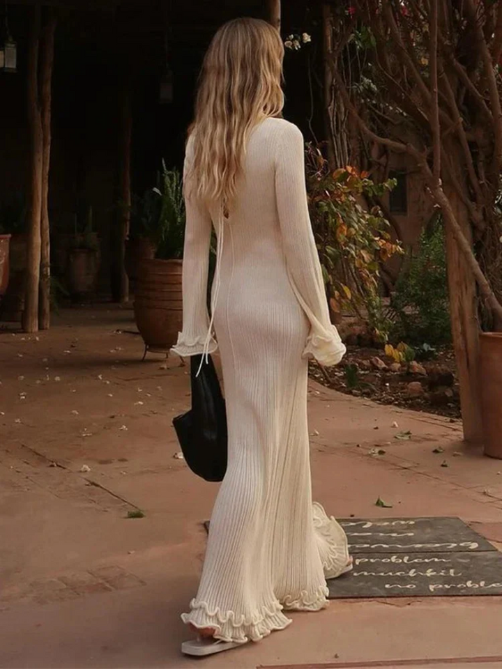 "Elegant damklänning maxi, mjuk tygblandning, lång silhuett för både formella och avslappnade tillfällen."