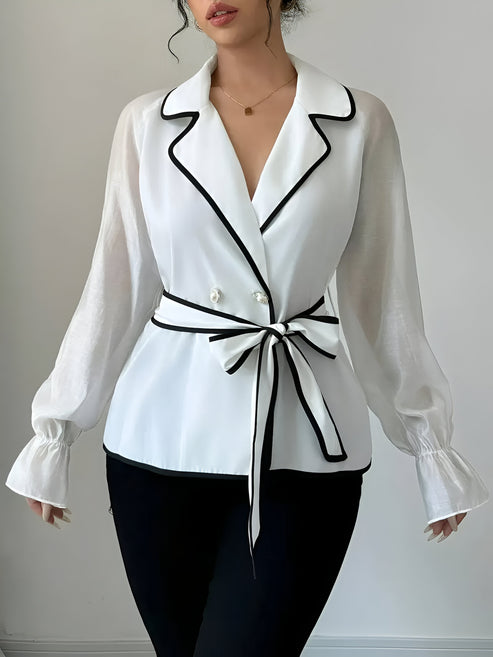"Elegant damklänning med tidlös stil, modern design, i mjukt tyg; perfekt för både vardag och fest. Stilfull och chic."