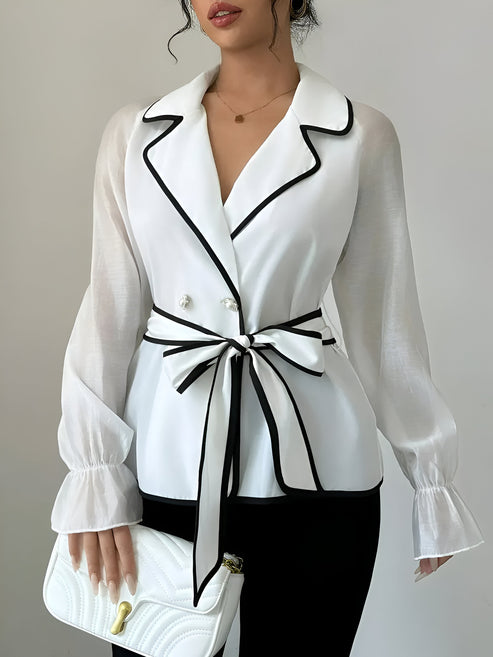 "Elegant damklänning med tidlös stil, modern design, i mjukt tyg; perfekt för både vardag och fest. Stilfull och chic."