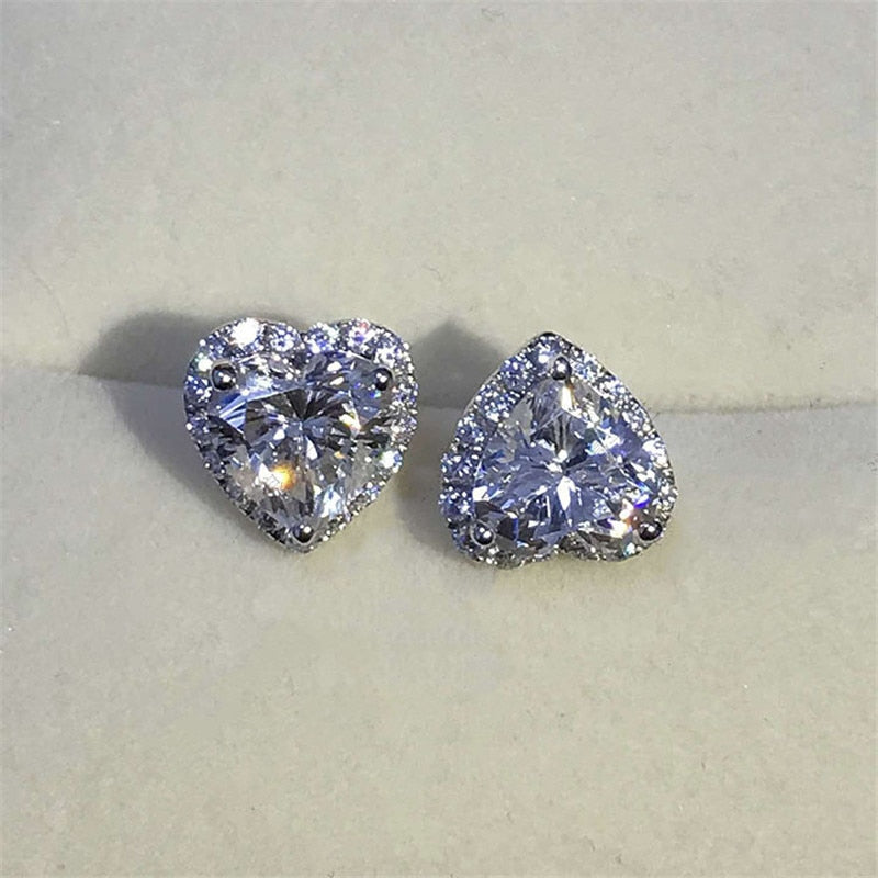 "Elegant damring med hjärta och cubic zirconia, lysande sten, sterling silver, perfekt accessoar för kvinnor, lyxig stil."