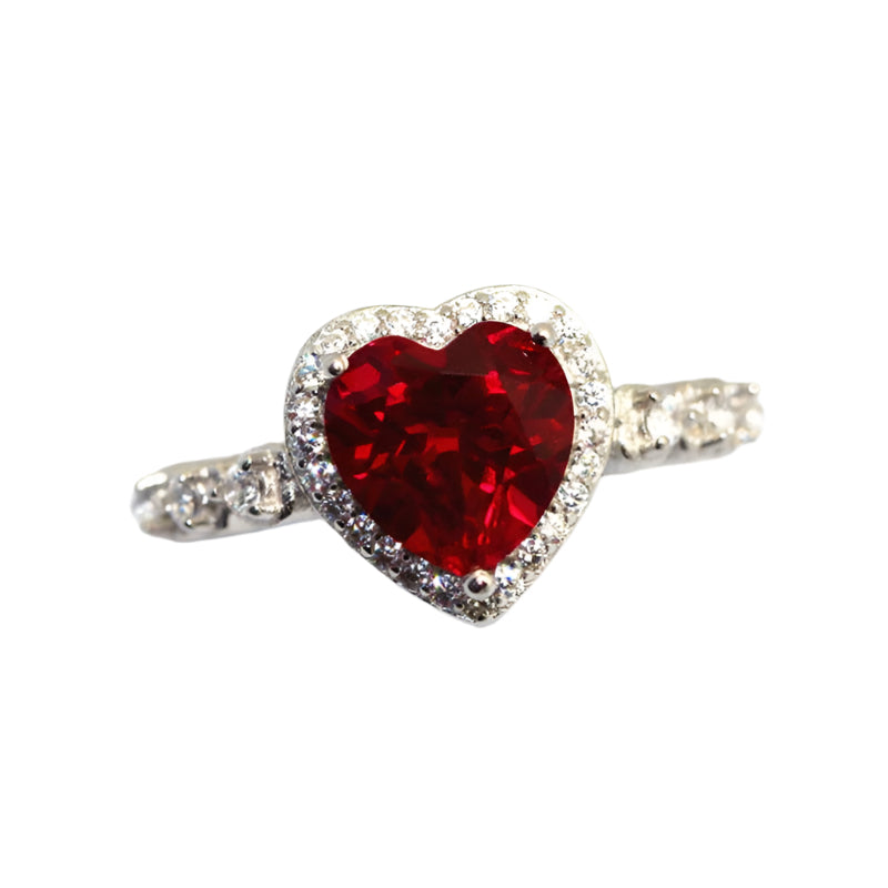 "Elegant damring med hjärta och cubic zirconia, lysande sten, sterling silver, perfekt accessoar för kvinnor, lyxig stil."