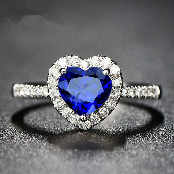 "Elegant damring med hjärta och cubic zirconia, lysande sten, sterling silver, perfekt accessoar för kvinnor, lyxig stil."