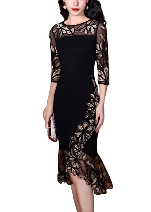 "Elegant fishtail klänning för kvinnor med broderad tyll och detaljerad design, perfekt för alla tillfällen."