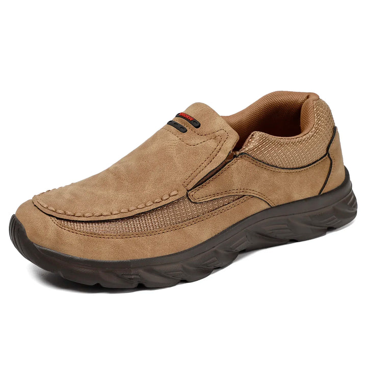 "Elegant herr loafers i PU-läder med retrodesign i brun ton, perfekt för både vardag och formella tillfällen."