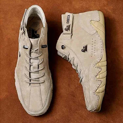 "Elegant herr ortopediska läderskor i beige, ger stil och komfort med ortopedisk sula och tidlös design för alla tillfällen."