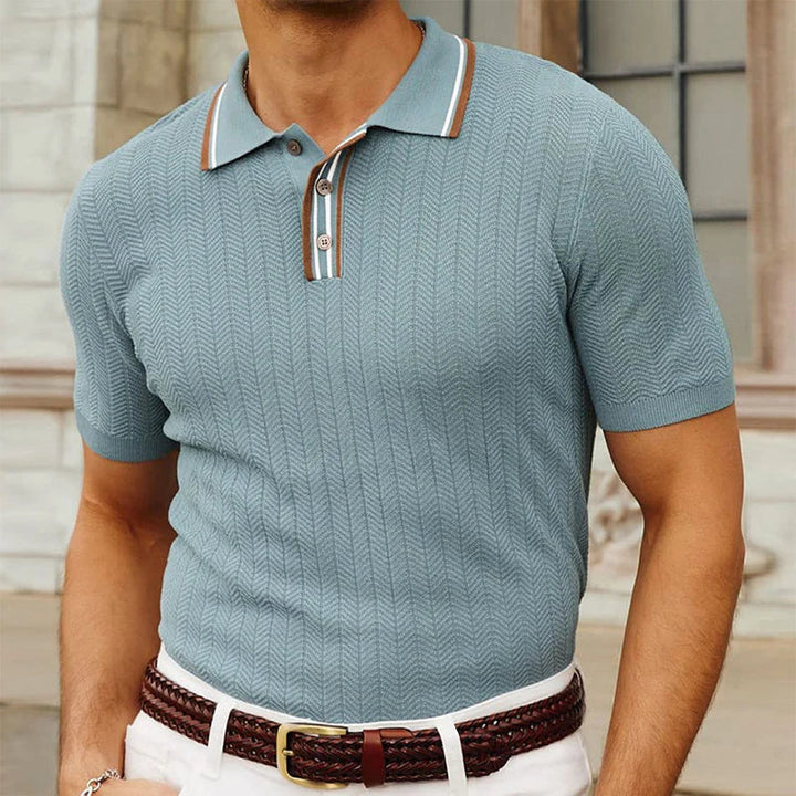 "Elegant herr silke poloshirt slim fit i ljus färg, mjukt och andningsbart tyg för stilren komfort och lyxighet."