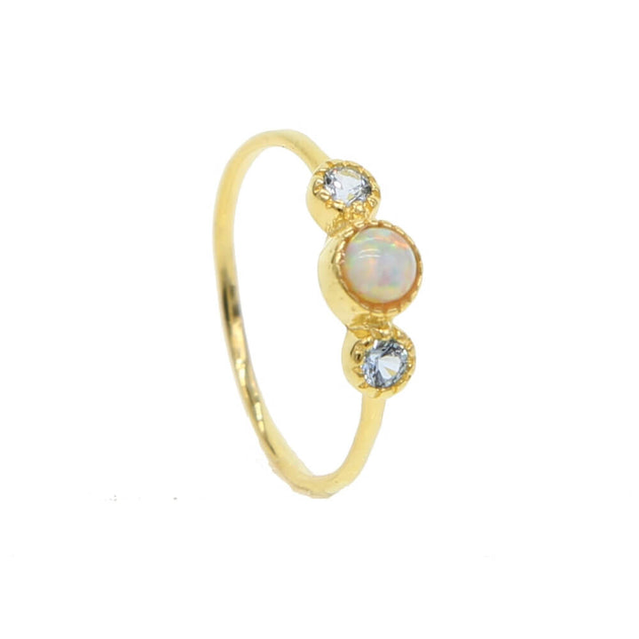 "Elegant kvinnors månsten pärla ring i 925 silver, glittrar med geometriskt mönster och tidlös design, stilfull accessoar."