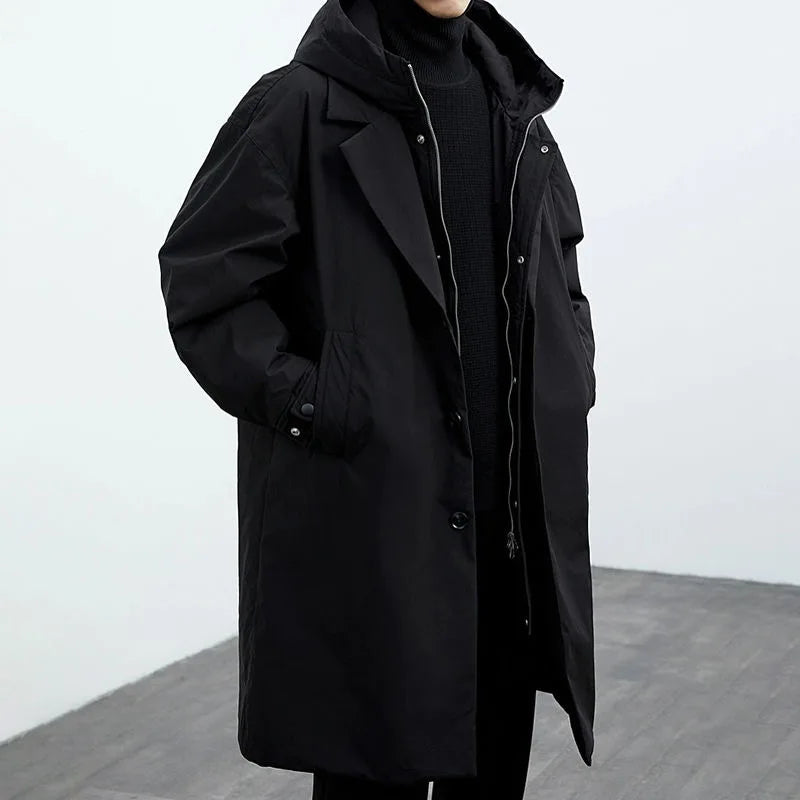 "Elegant mäns vattenavvisande trenchcoat med huva, stilren design perfekt för höst och vinter, slimmad siluett"