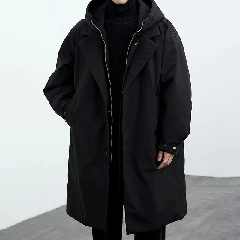"Elegant mäns vattenavvisande trenchcoat med huva, stilren design perfekt för höst och vinter, slimmad siluett"