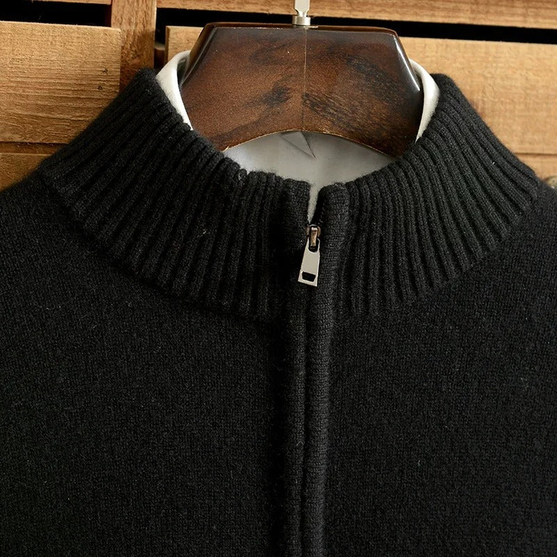 Elegant och mysig herrpullover tröja med turtleneck i mjukt tyg, perfekt för kyliga dagar, enfärgad och lätt att matcha.