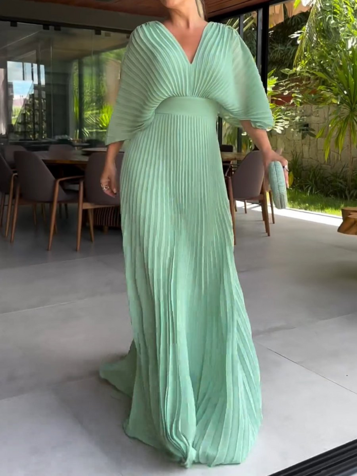 "Elegant plisserad dam maxi klänning för fest, tidlös design, flera färger, smickrande silhuett, polyester."