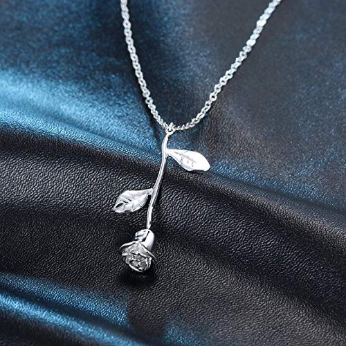 "Elegant rosehänge halsband för kvinnor i guld och silver, med delikat blomdesign som ger romantisk touch, kvinnor smycken."