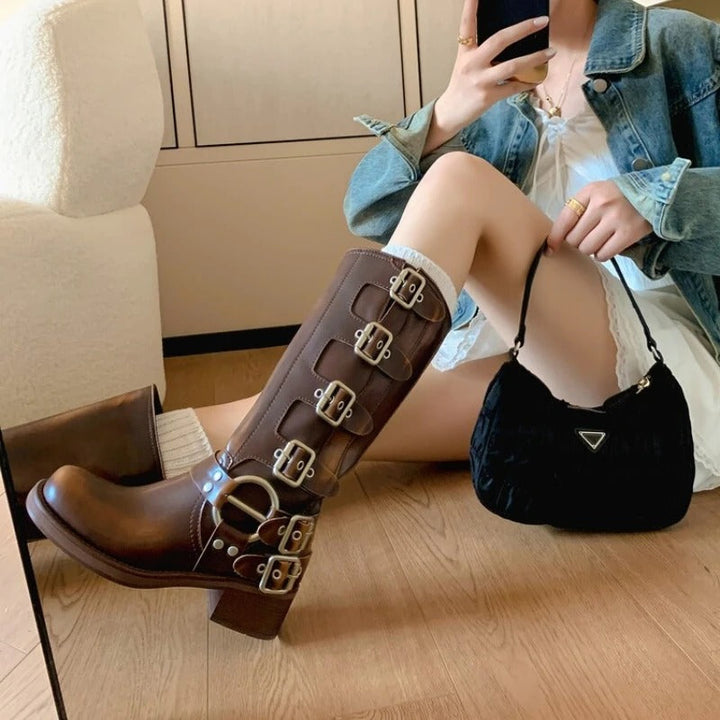 "Eleganta Western Cowboy-stövlar i brunt PU-läder för kvinnor, med mediumklack och klassiskt westernmönster för stil och komf