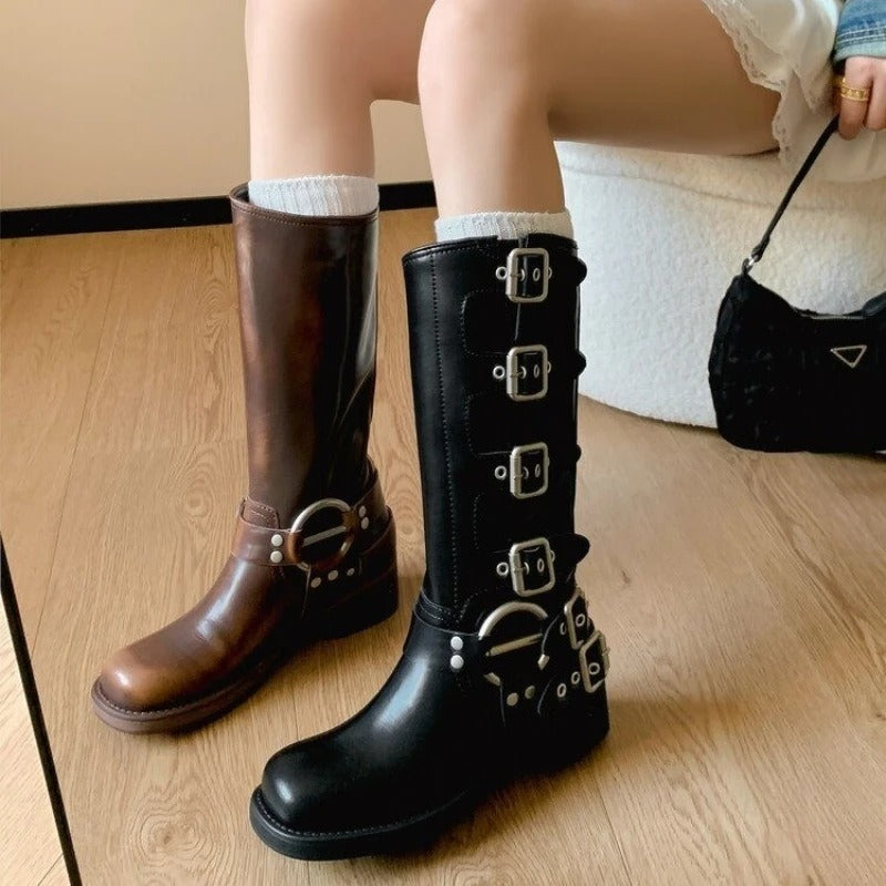 "Eleganta Western Cowboy-stövlar i brunt PU-läder för kvinnor, med mediumklack och klassiskt westernmönster för stil och komf