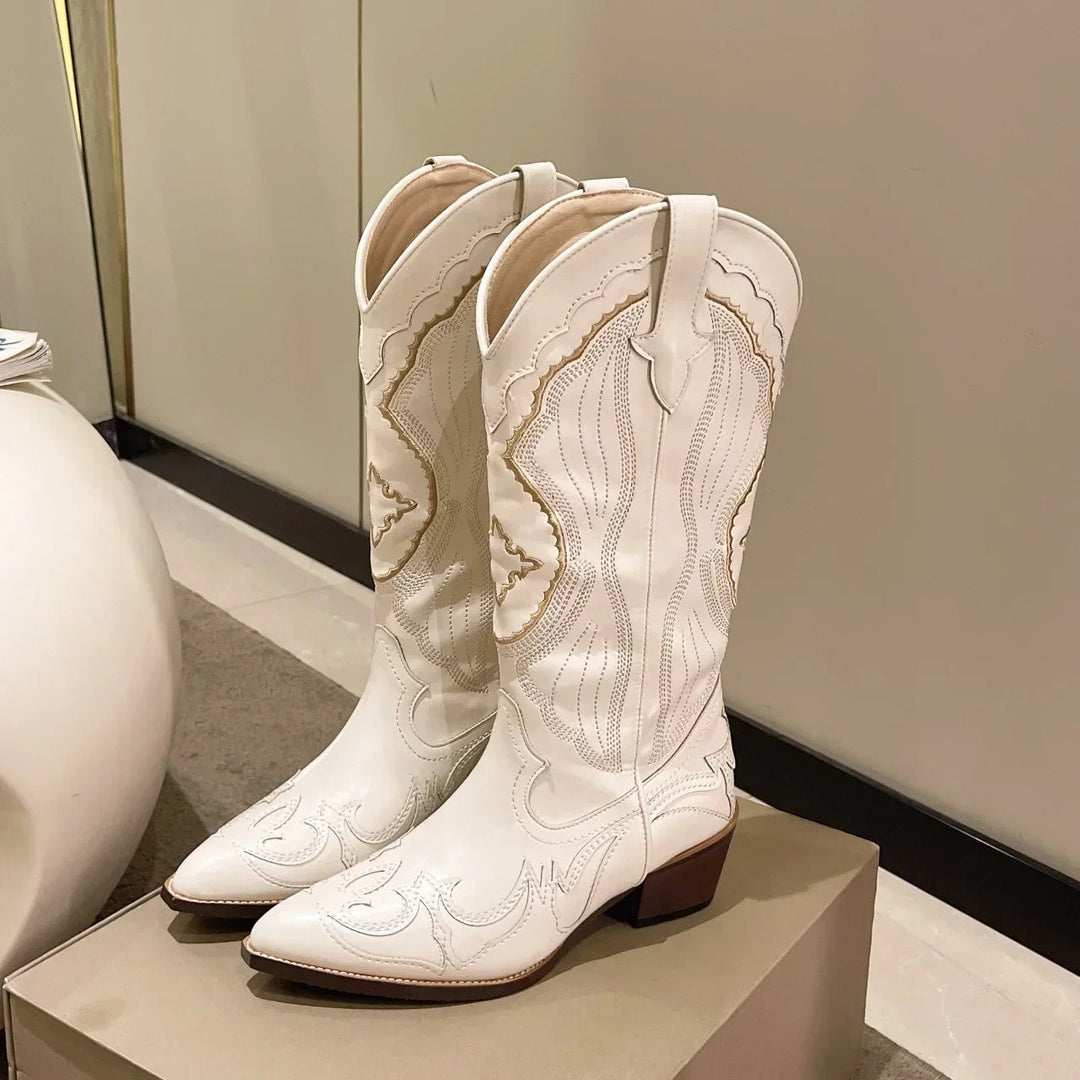 "Eleganta broderade mid-calf stövlar för kvinnor, spetsig tå, fyrkantig klack, perfekt för modern och western chic stil"