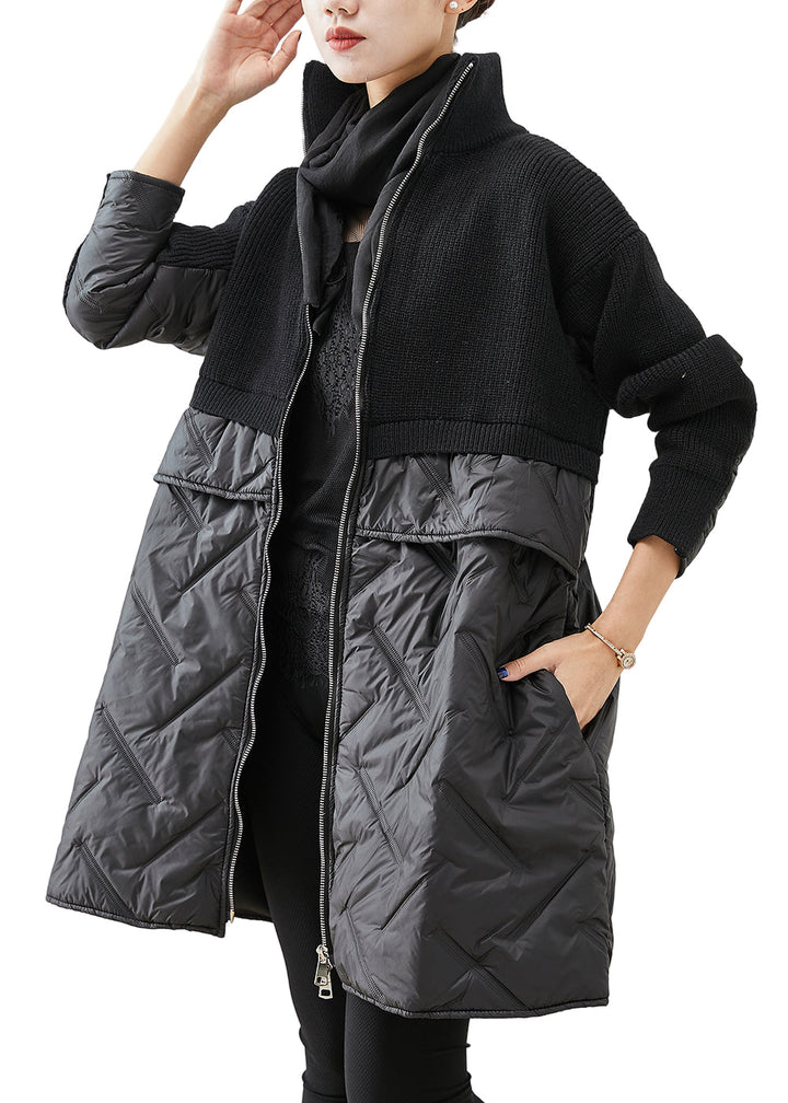 Eleganta damkappa med dragkedja och unik patchwork-design, bekväm lös passform. Perfekt för kyliga månader och chic stil.