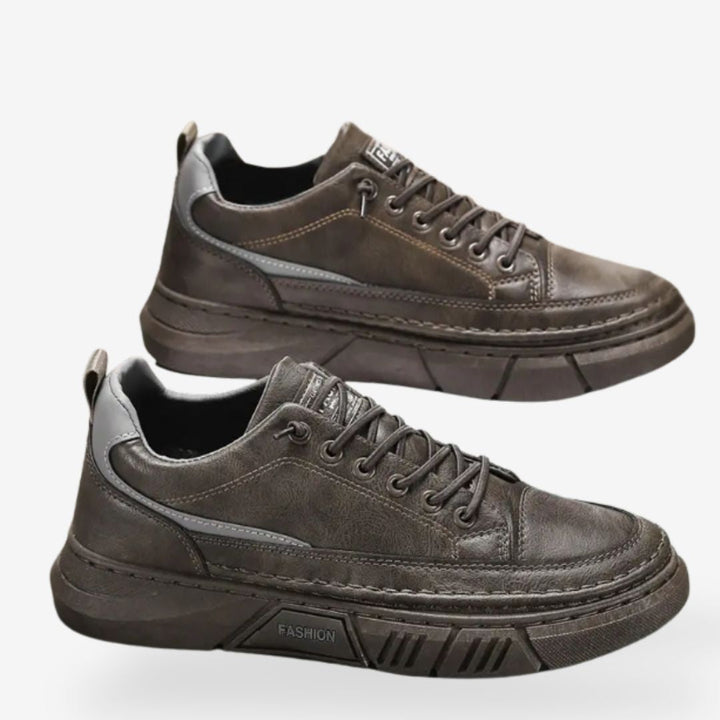 "Eleganta herrsneakers i mörkgrön och svart med dämpade sulor, lätt design och anti-glid yttersula för vardagskomfort."