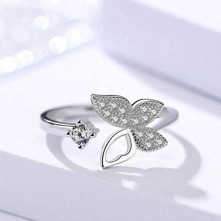 "Exklusivt set av fjärilssmycken i sterling silver för kvinnor, elegant design med zirkonsten, perfekt för daglig användning.