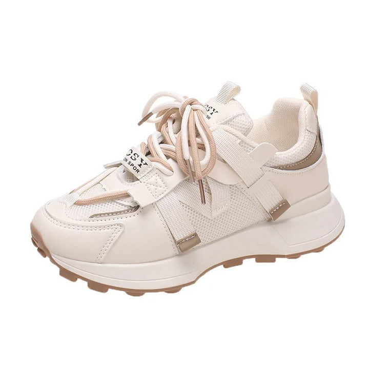 "Färgblock sneakers för kvinnor med plattformssula, rund tå och snörning, i trendiga färger för en stilfull look."