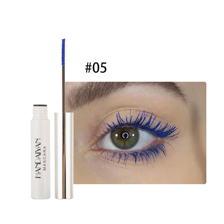 "Färgglad vattentät mascara på borste, ger långa fransar, panoramaeffekt, slank design, för separation och klumpfri look."