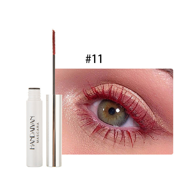 "Färgglad vattentät mascara på borste, ger långa fransar, panoramaeffekt, slank design, för separation och klumpfri look."