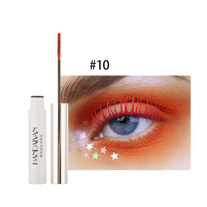 "Färgglad vattentät mascara på borste, ger långa fransar, panoramaeffekt, slank design, för separation och klumpfri look."