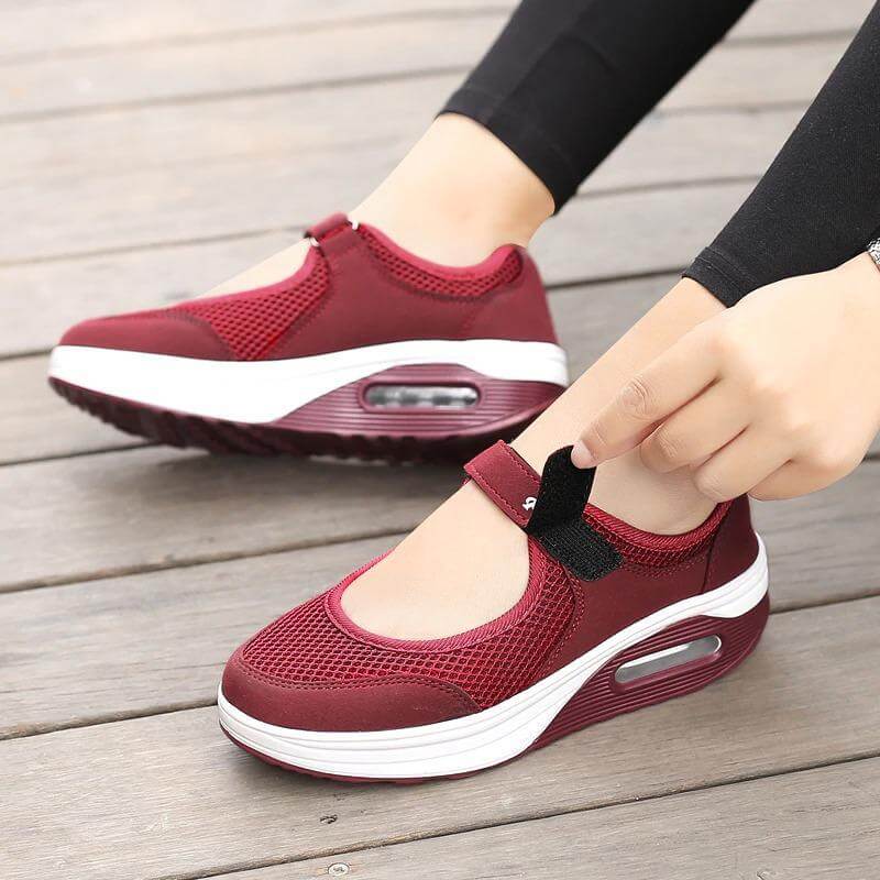"Färgglada dam-modesneakers, andningsbara med ortopedisk fjädersula, perfekt för komfort och stil."