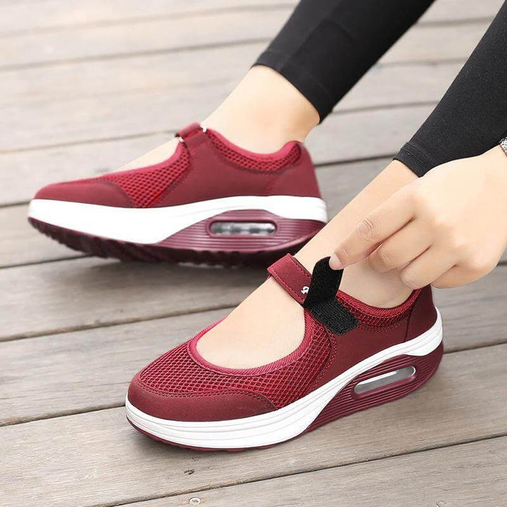 "Färgglada dam-modesneakers, andningsbara med ortopedisk fjädersula, perfekt för komfort och stil."