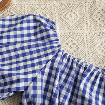 "Fyrkantig krage A-linje klänning för kvinnor med puffärm, knälång, lätt polyester, markerad midja, feminin stil."