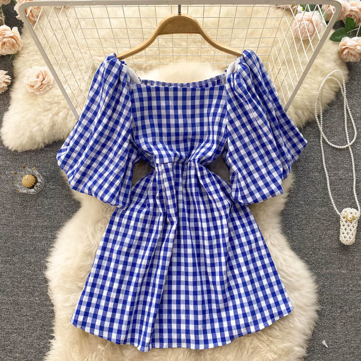 "Fyrkantig krage A-linje klänning för kvinnor med puffärm, knälång, lätt polyester, markerad midja, feminin stil."