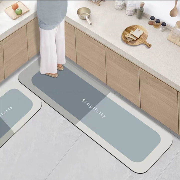 "Halkfri golvmatta i diatomélera, superabsorberande med modern design för säkra badrumsgolv, finns i flera färger."