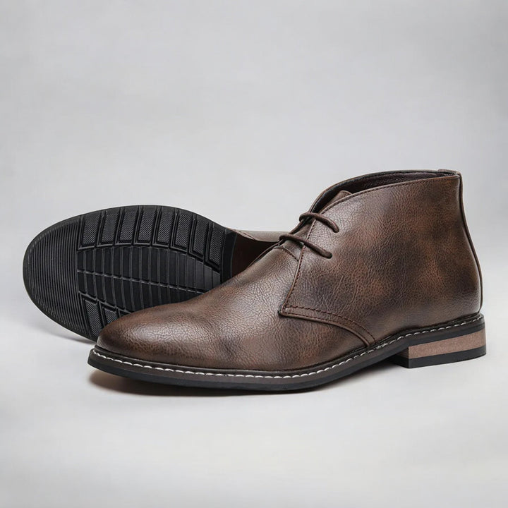 Herr Chukka boots i PU-läder med slitstark gummisula, elegant design för vardag och formella tillfällen, perfekt för män.