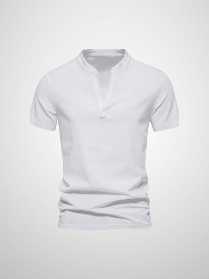 "Herr Polo V-hals T-shirt i mjukt tyg, kort krage, modern design, perfekt för stiliga och avslappnade tillfällen."