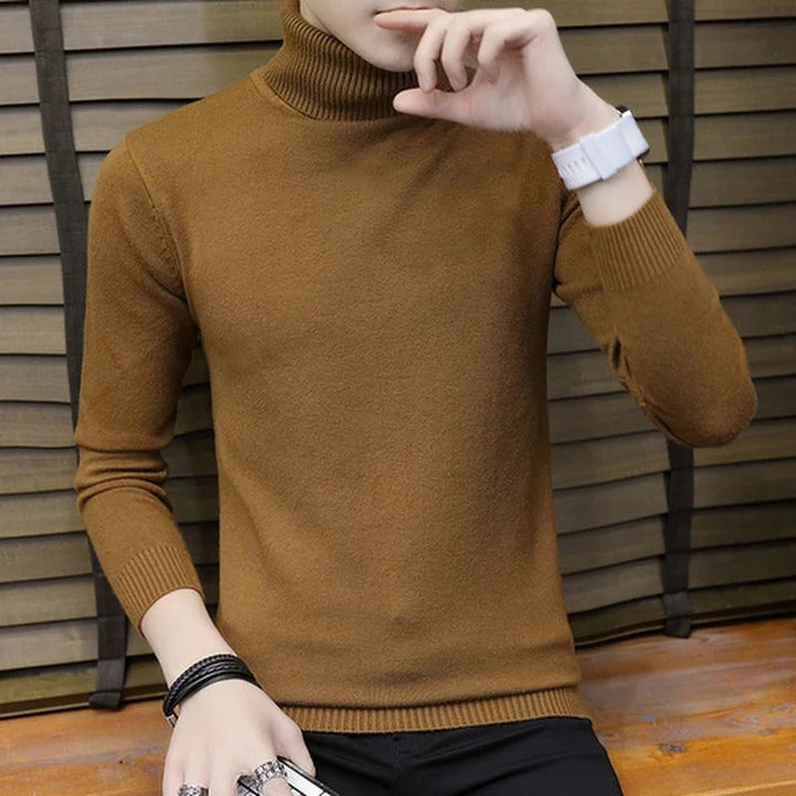 Herr Slim Turtleneck Tröja, enfärgad, smal passform, elegant design, mjukt material för komfort och stil.