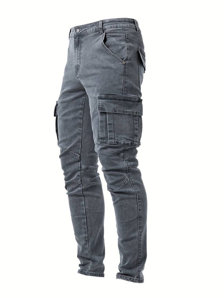 Herr Slim-Fit Cargo Byxor i svart med praktiska fickor, ideal för urban stil och komfort.