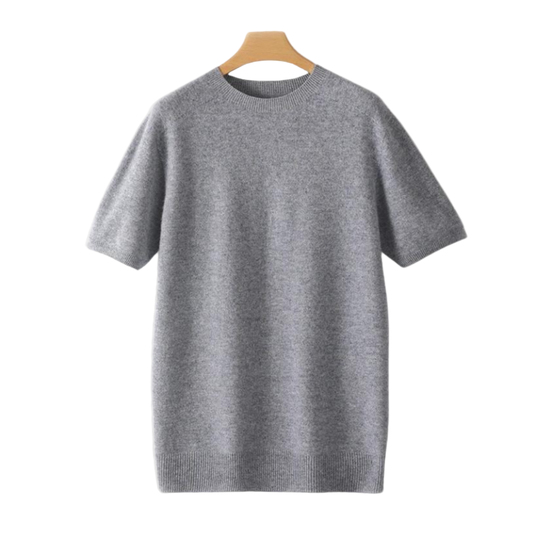 "Herr T-shirt i minimalistisk design, beige färg, rund hals, kort ärm, stilren och mångsidig för modern gentleman."