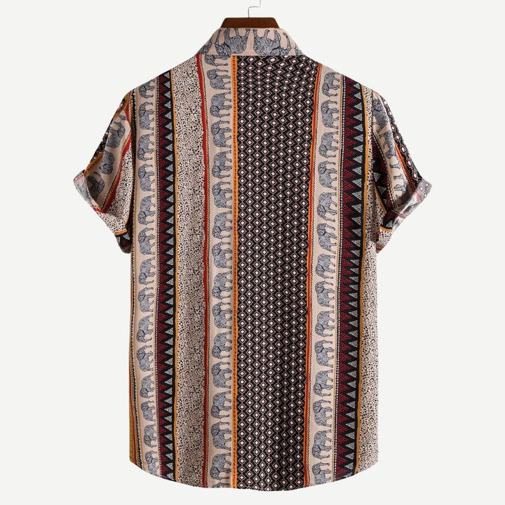 Herr T-shirt med geometrisk elefantdesign, lätt tyg, livfullt tryck, avslappnad passform, perfekt för sommar och stil.