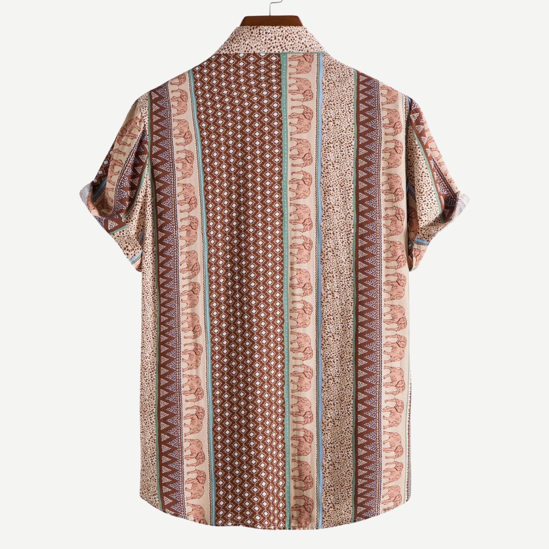 Herr T-shirt med geometrisk elefantdesign, lätt tyg, livfullt tryck, avslappnad passform, perfekt för sommar och stil.