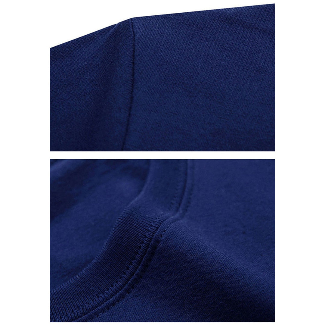 "Herr V-ringad Kortärmad T-shirt Slim Fit i grått, smal passform, bomullstyg, korta ärmar, perfekt för vardagsstil."