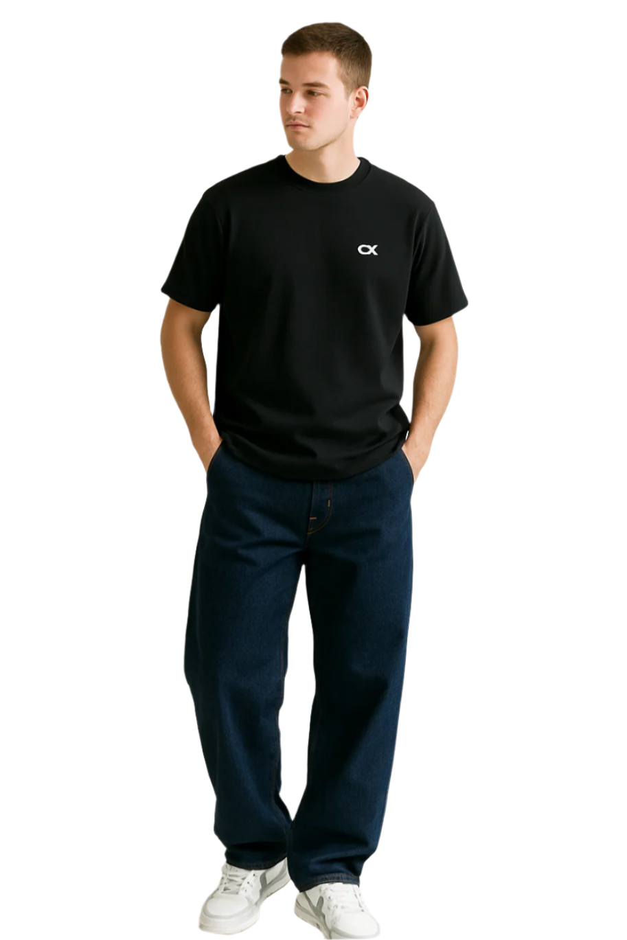 "Herr baggy jeans i svart denim, vida ben, avslappnad stil, framsida."