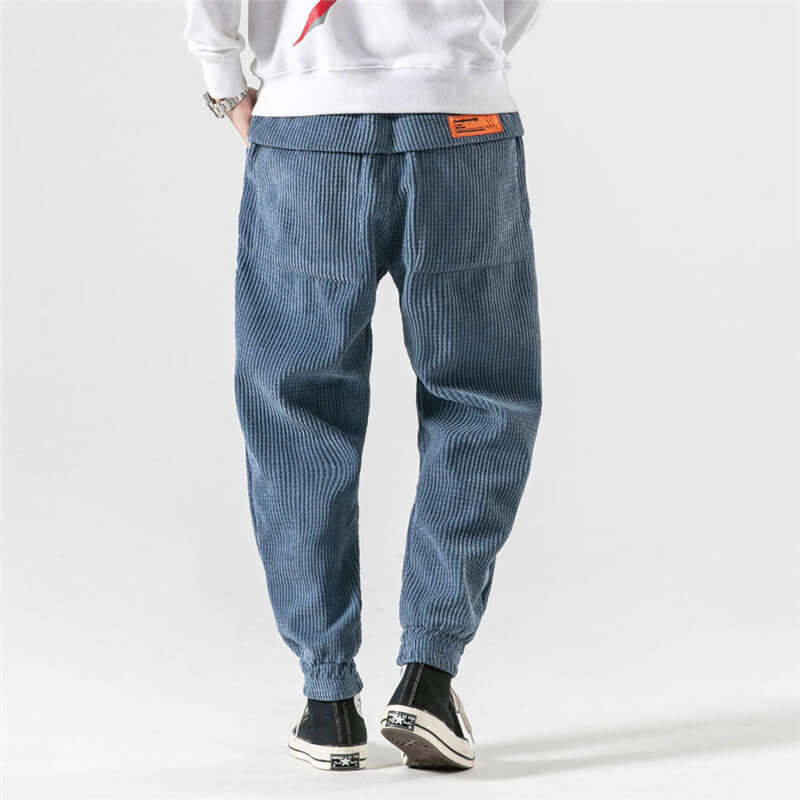 "Herr corduroy byxor, framsida, klassisk stil, mjuk, bekväm, naturnära färg, tidlös design för modern man."