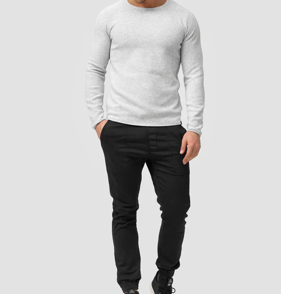 "Herr dragkedjatröja framifrån i bomull, italiensk stil, tidlös design, modern, bekväm för både vardag och fest."