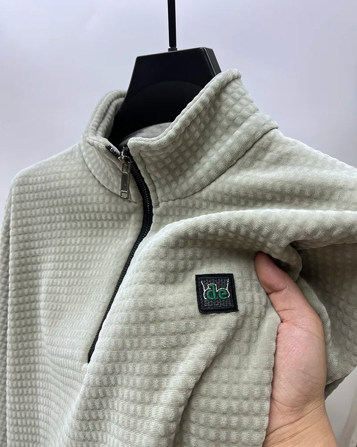 "Herr halvzip tröja i elegant stil, tillverkad av mjuk alpaka fleece, perfekt för stil och värme under kyliga dagar."
